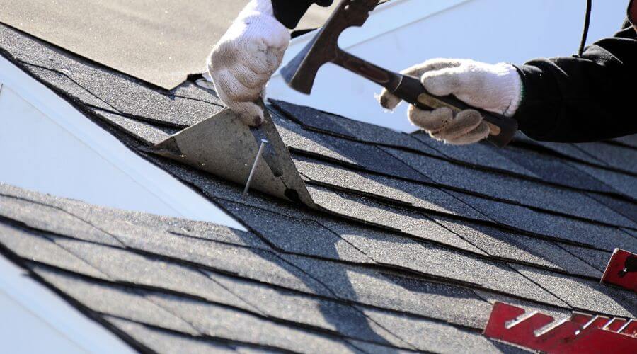 Expert Emergency Roof Repairs services in Cayuga, IN